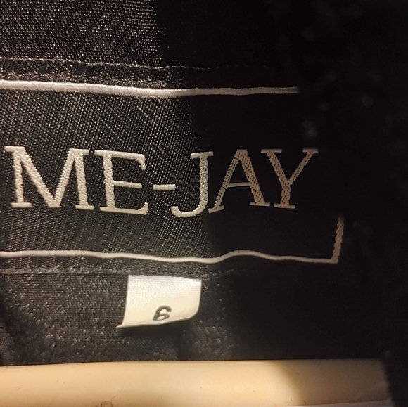 Black wool coat with faux fur collar NWOT - Picture 3 of 4